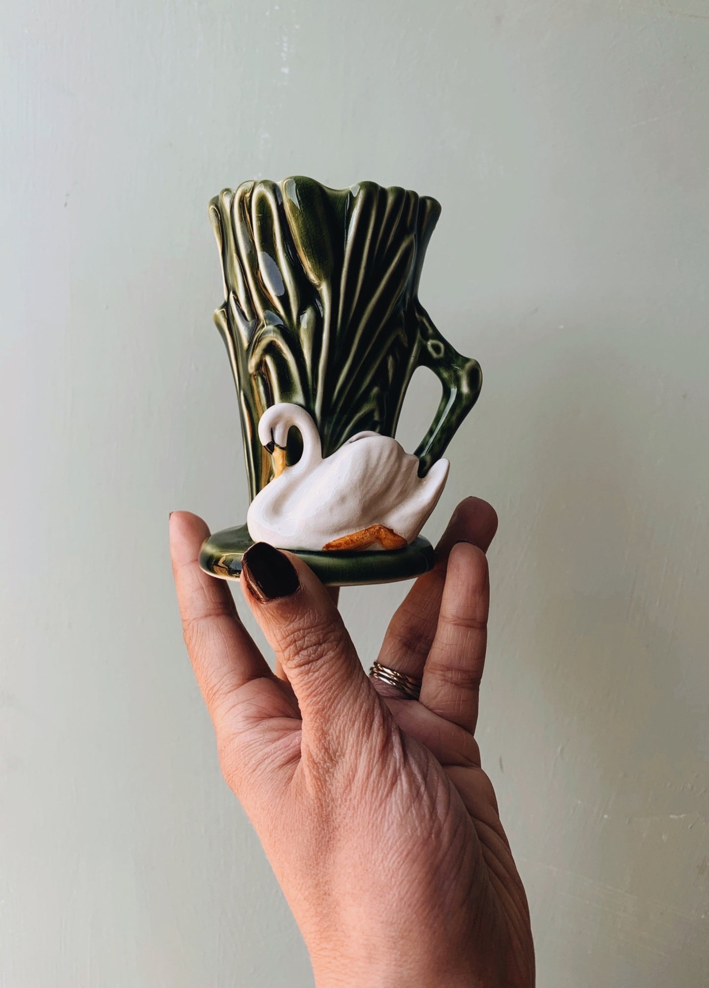 Vintage Sylvac Swan Vase