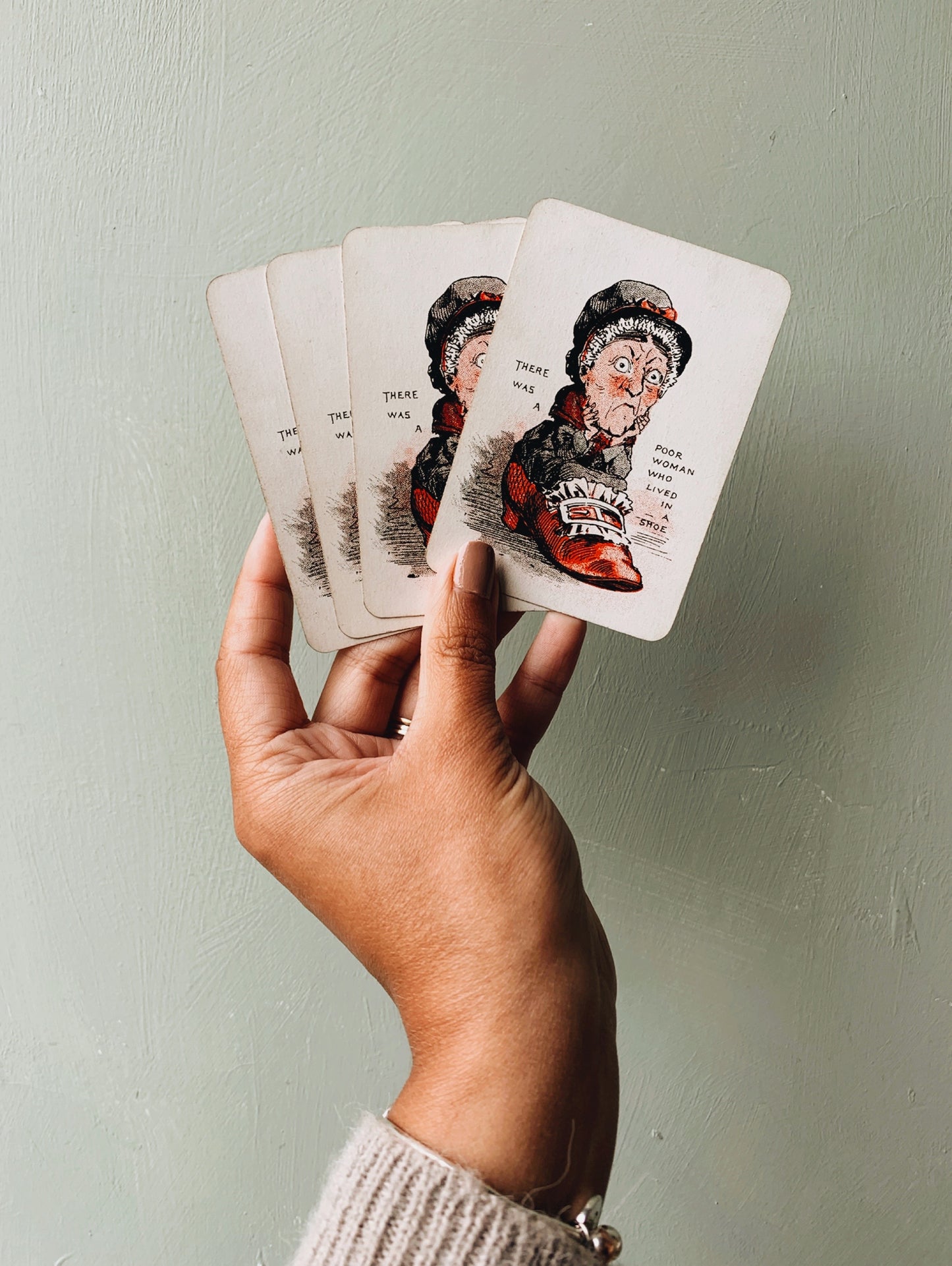 Four Poor Woman Who Lived In a Shoe Snap Cards