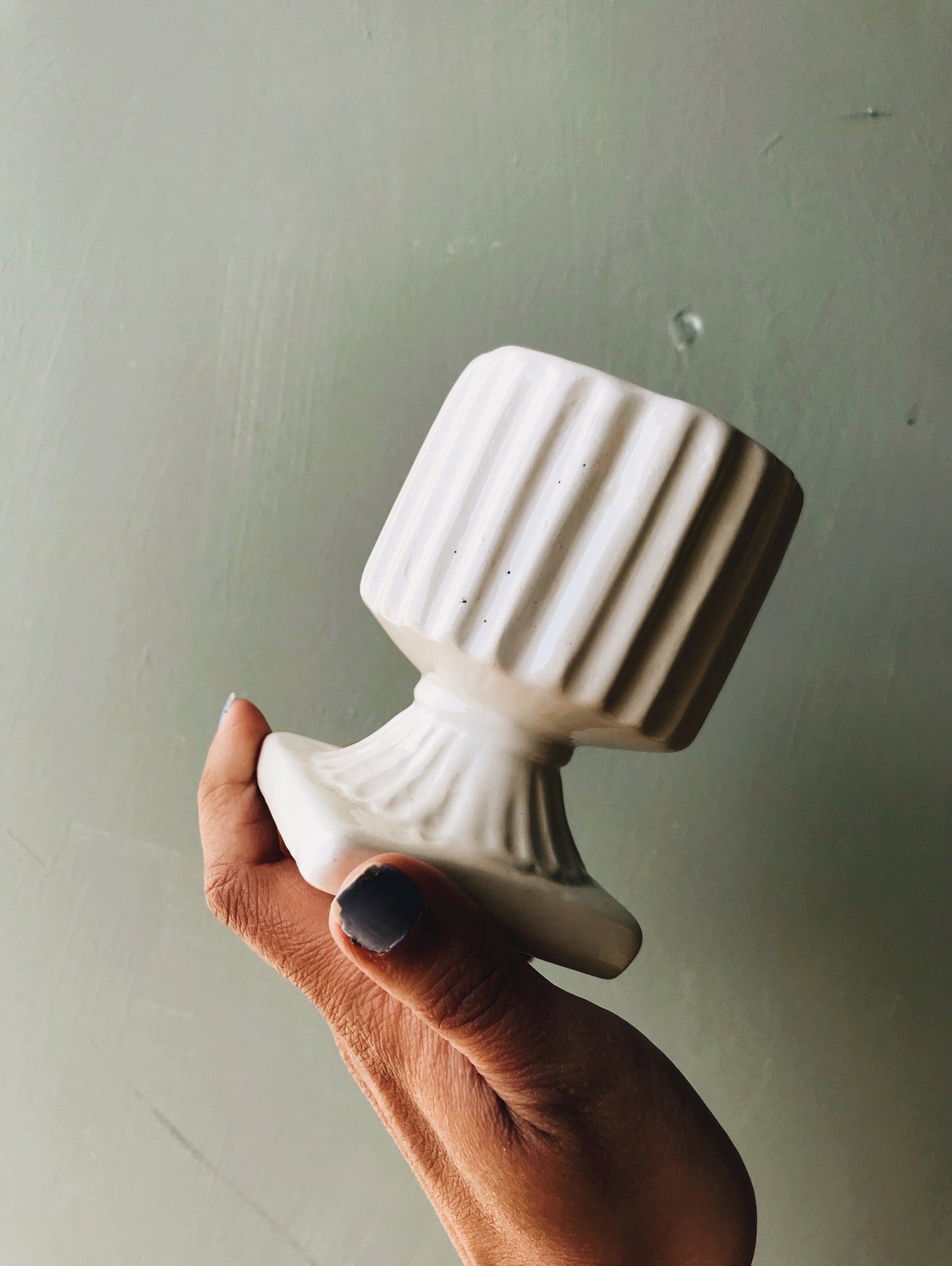 Vintage White Urn - Stone & Sage