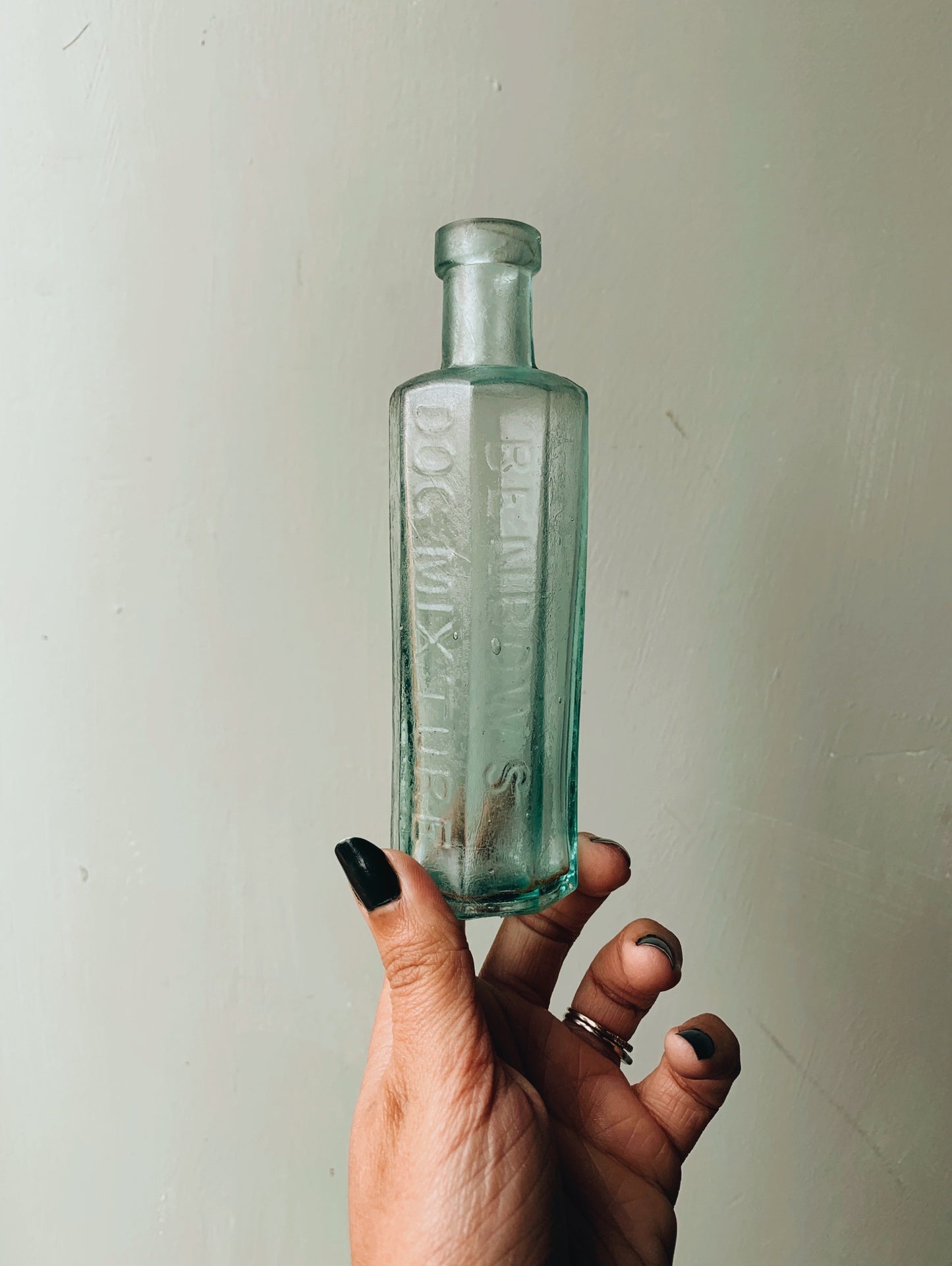 Antique Benbows Dog Mixture Bottle