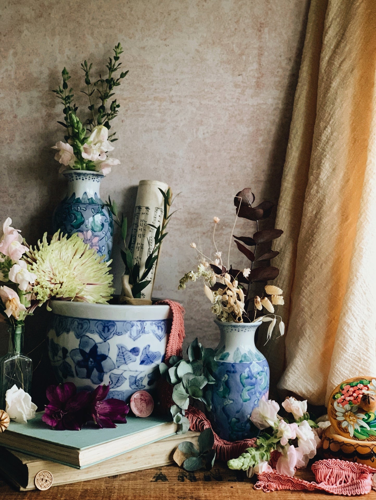 Vintage Floral Blue & White Oriental Planter