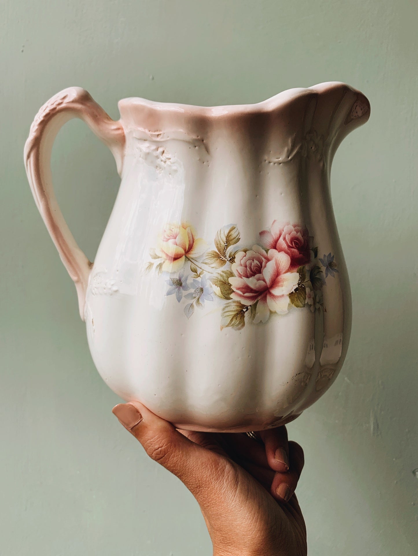 Vintage Rose Scalloped Vase