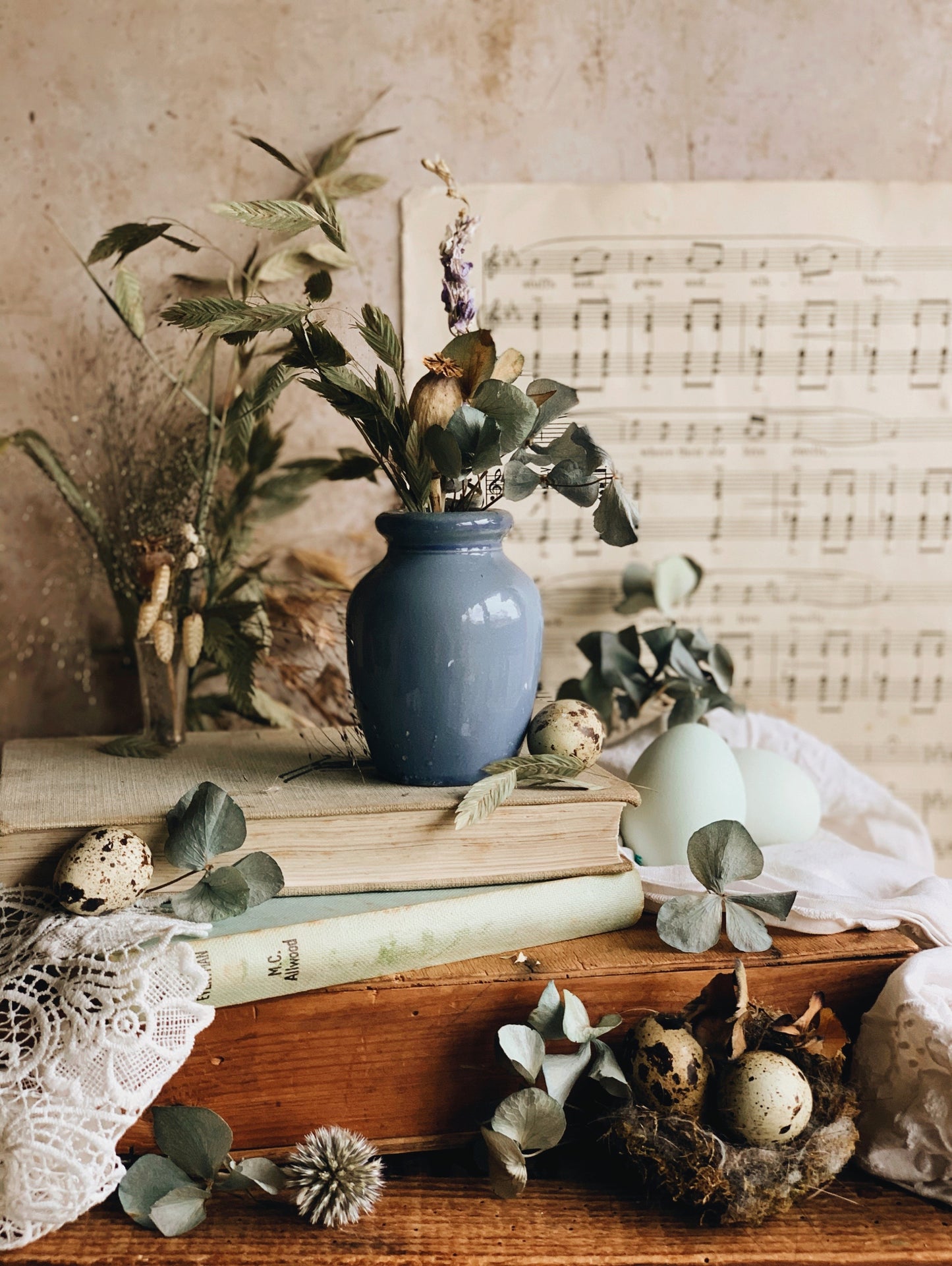 Antique Cornflower Blue Ronik Pot