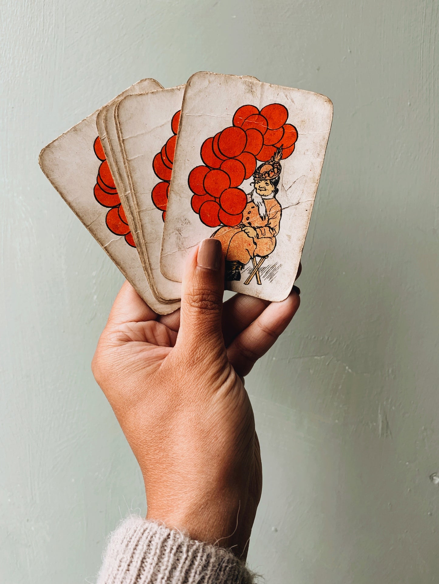 Six Vintage Red Balloon Lady Snap Cards