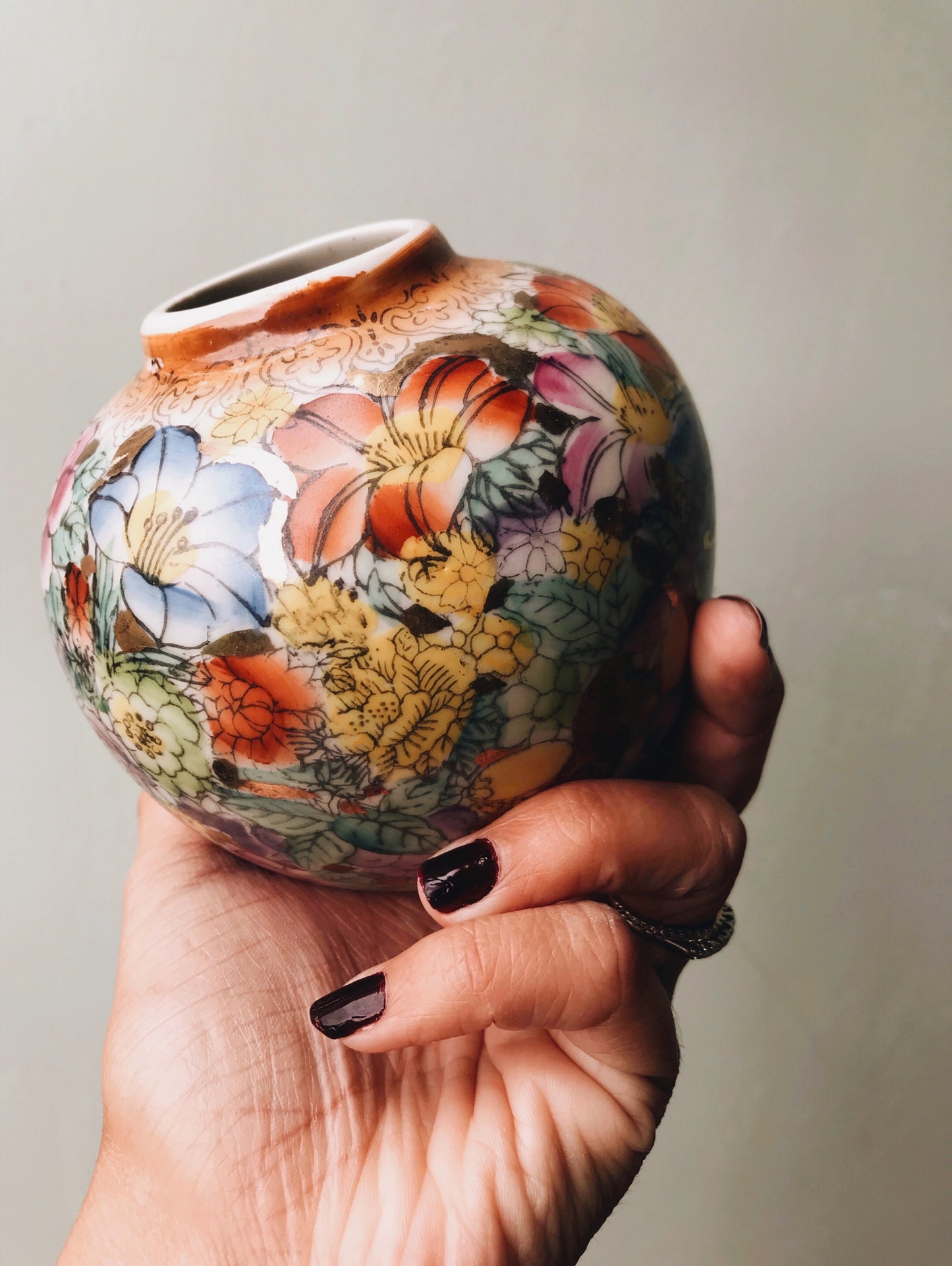 Vintage Hand~painted Floral Ginger Jar