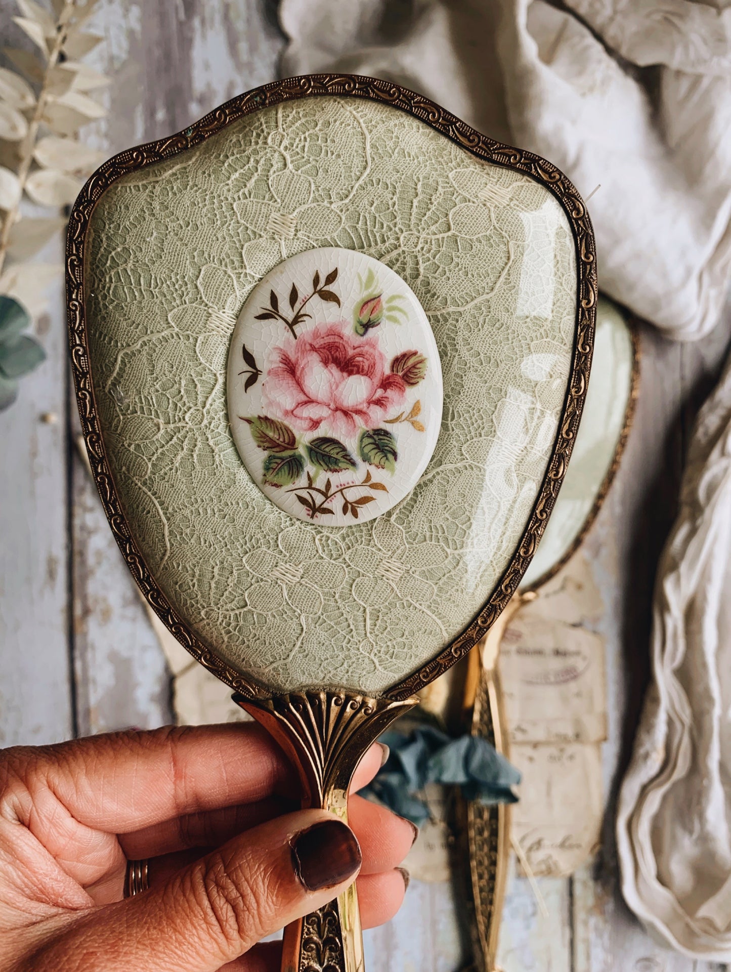 Vintage Vanity Set ~ brush & Mirror