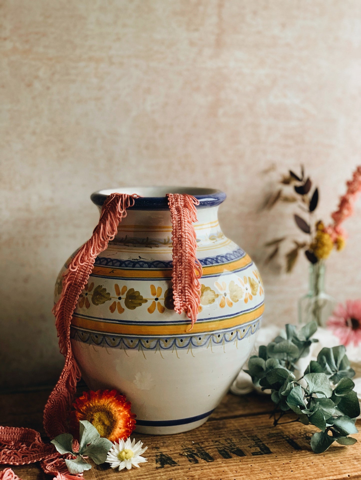 Large Hand~painted Spanish Decorative Vase (UK SHIPPING ONLY)