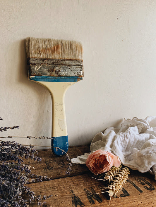 Kitsch Blue & White Large Paintbrush