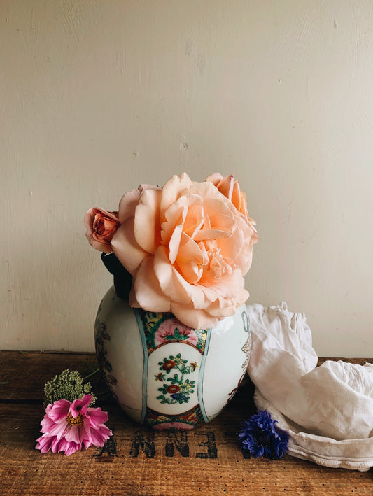Vintage Decorative Oriental Ginger Jar