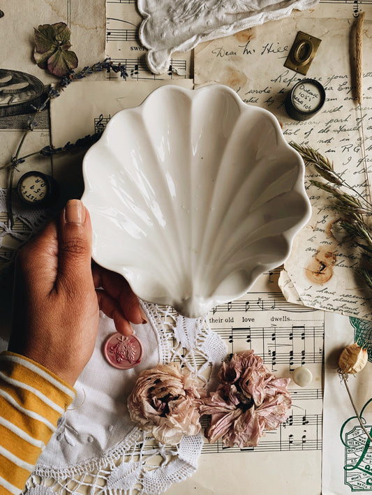 Vintage Shell Ceramic Dish