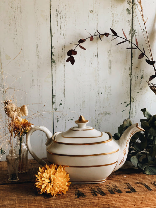 Vintage Art Deco Teapot