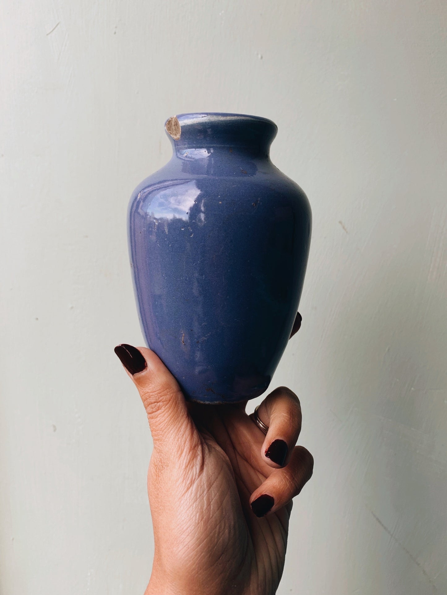Antique Cornflower Blue Polish Pot
