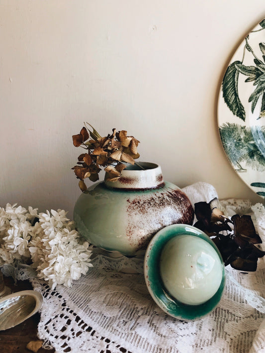 Hand~thrown Salt Glaze Drip Green Pot with Lid