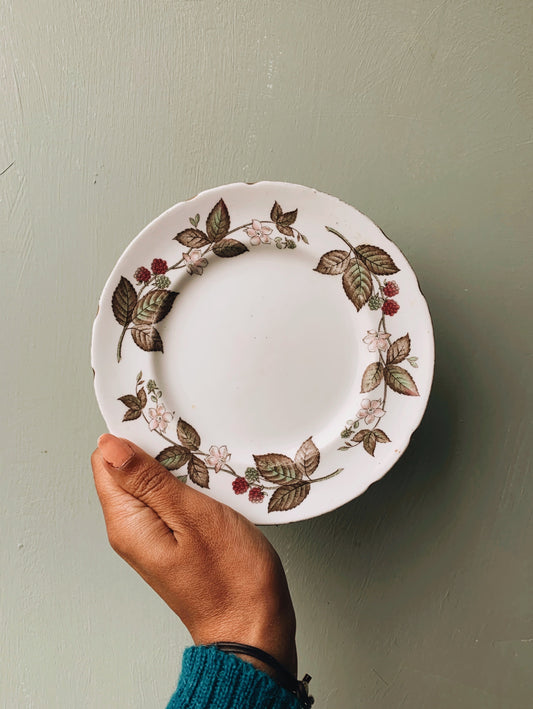 Vintage Bramble Plate