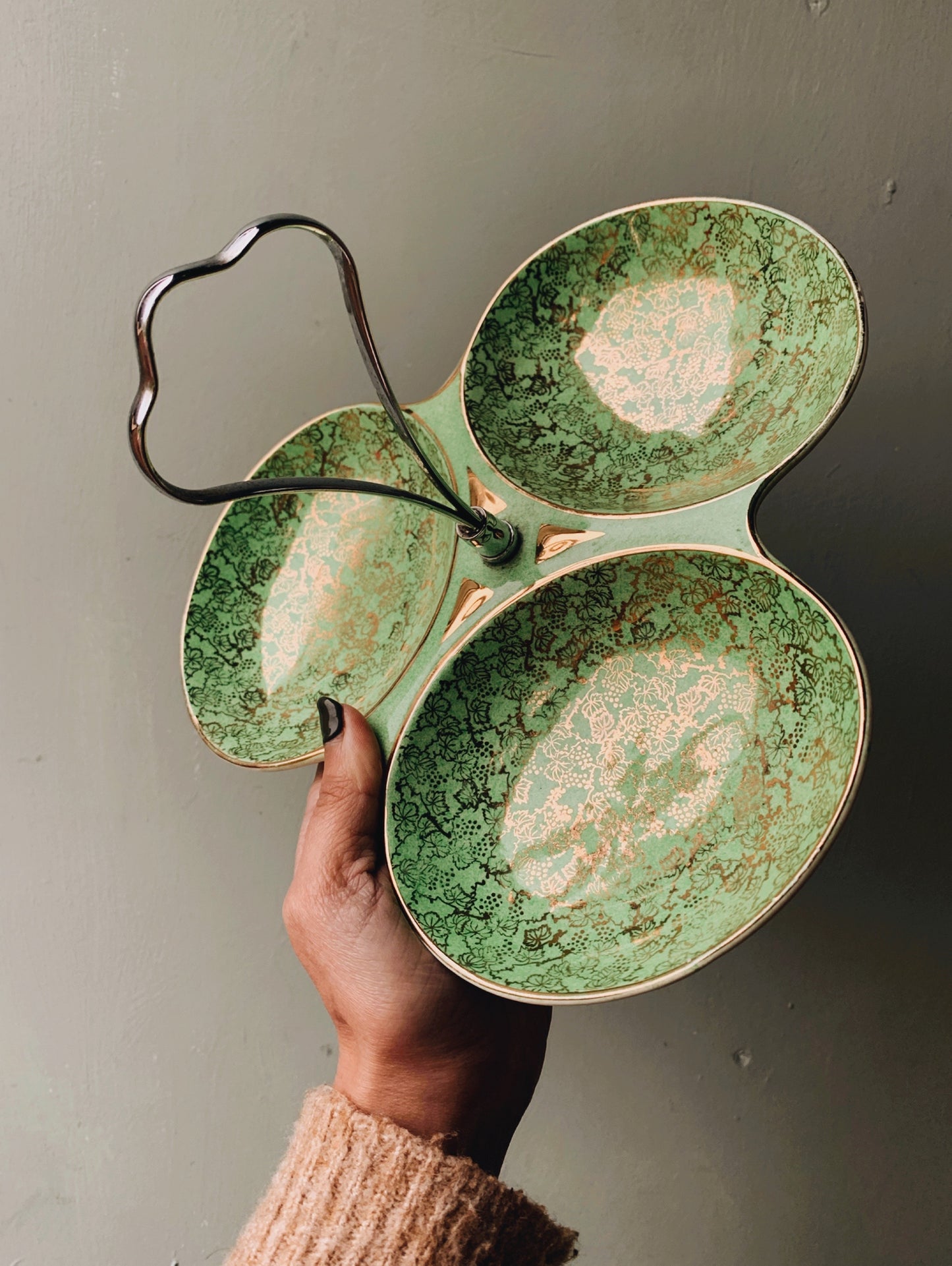 Vintage Green Floral & Gilt Staffordshire Dish (UK SHIPPING)