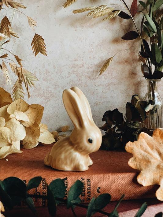 Kitsch Ceramic Rabbit