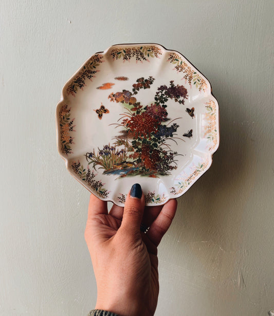 Vintage Floral Paradise Decorative Japanese Dish