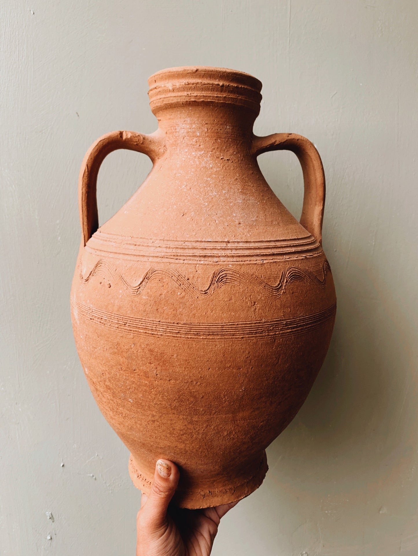 Large Terracotta Vase With Handles ~ decorative detailing (UK SHIPPING ONLY VERY HEAVY & LARGE)