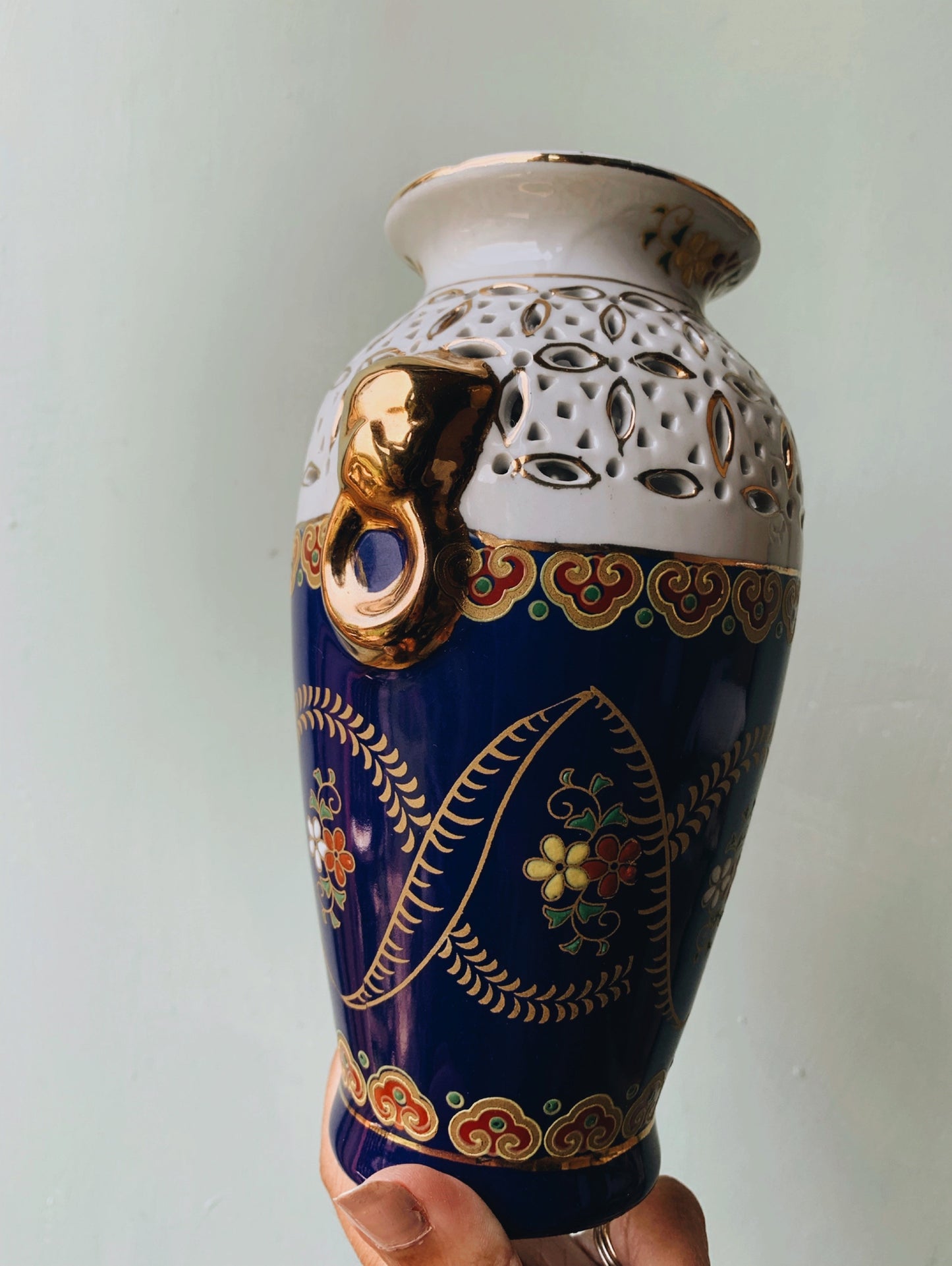 Vintage Decorative Rocco Vase with Gilt Detailing