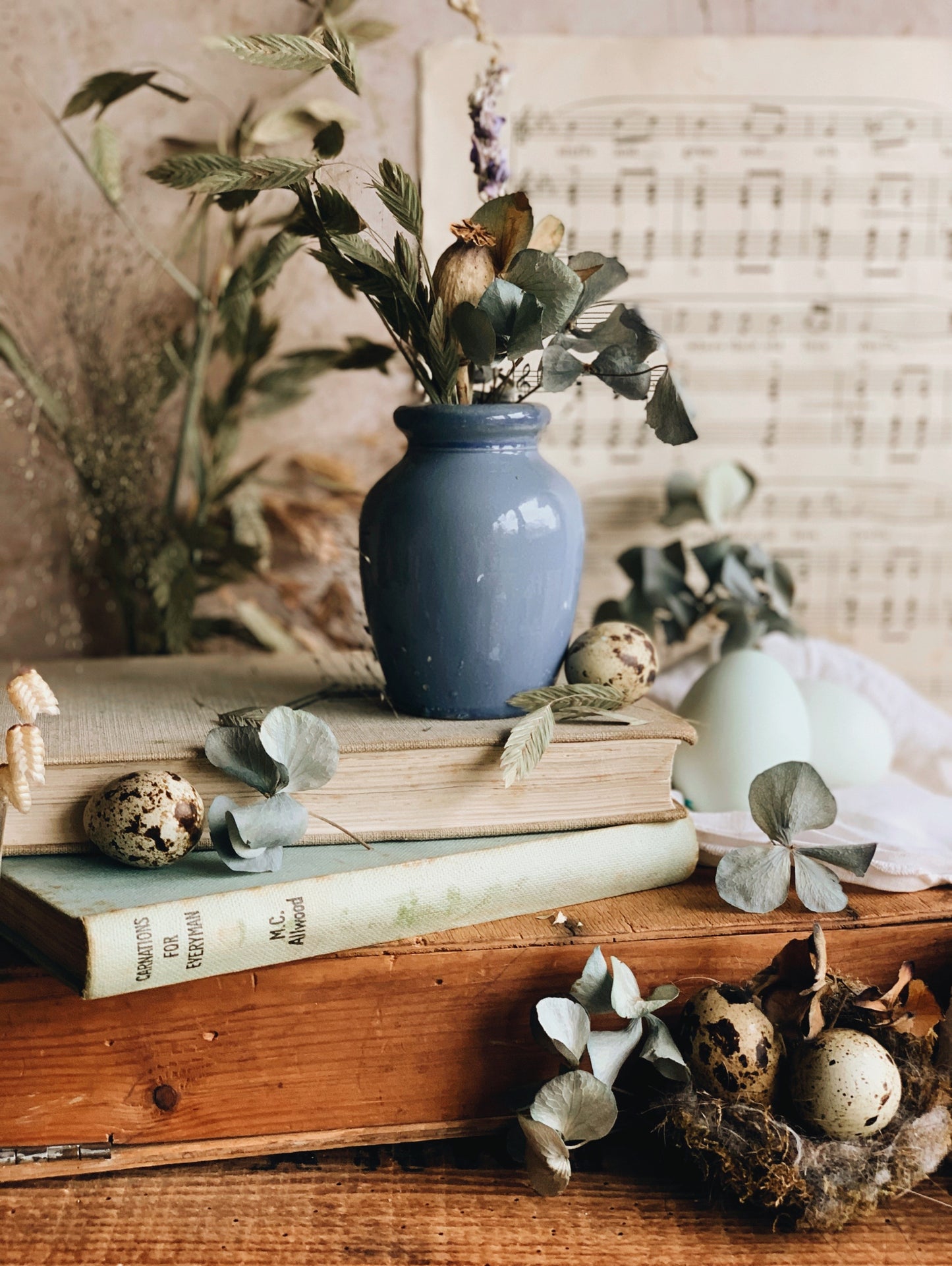 Antique Cornflower Blue Ronik Pot