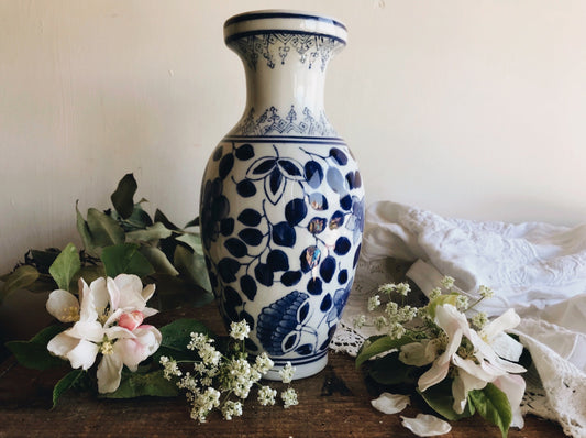 Vintage Blue & White Floral White Vase - Stone & Sage 