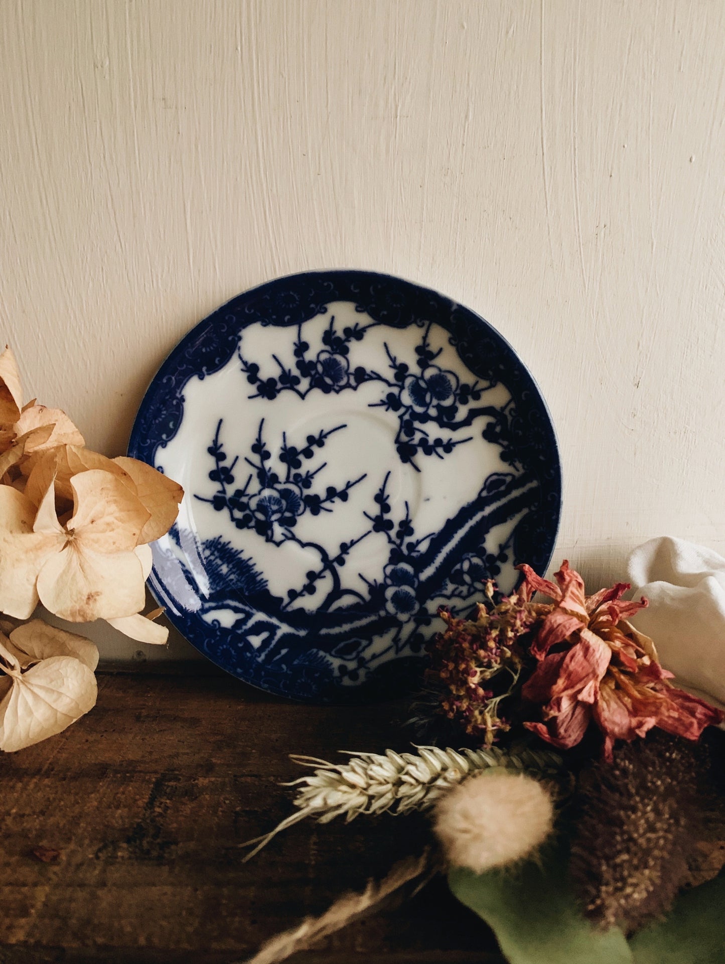Antique Japanese Decorative Plate (saucer)