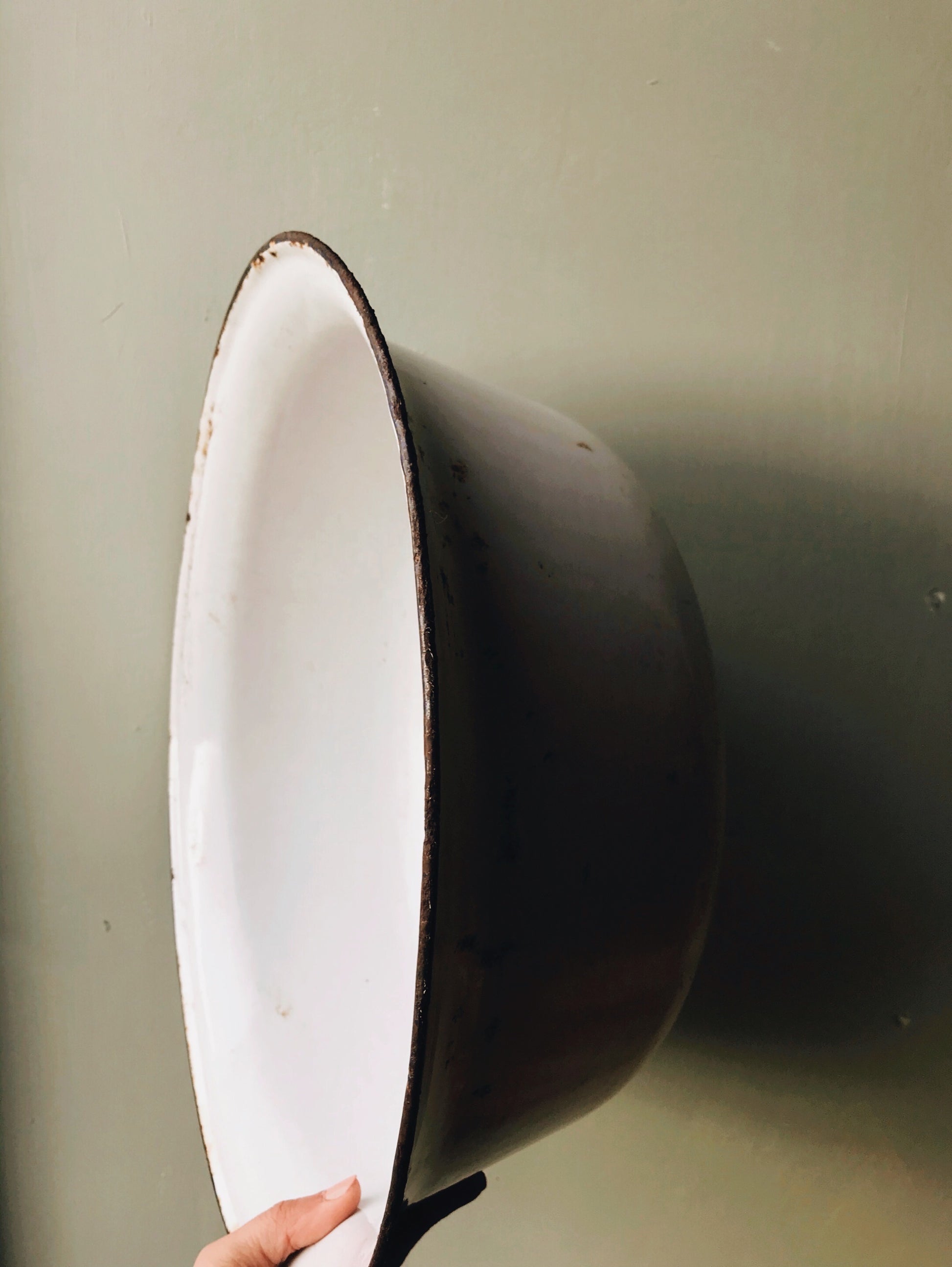 Extra Large Vintage Enamel Bowl - Stone & Sage 