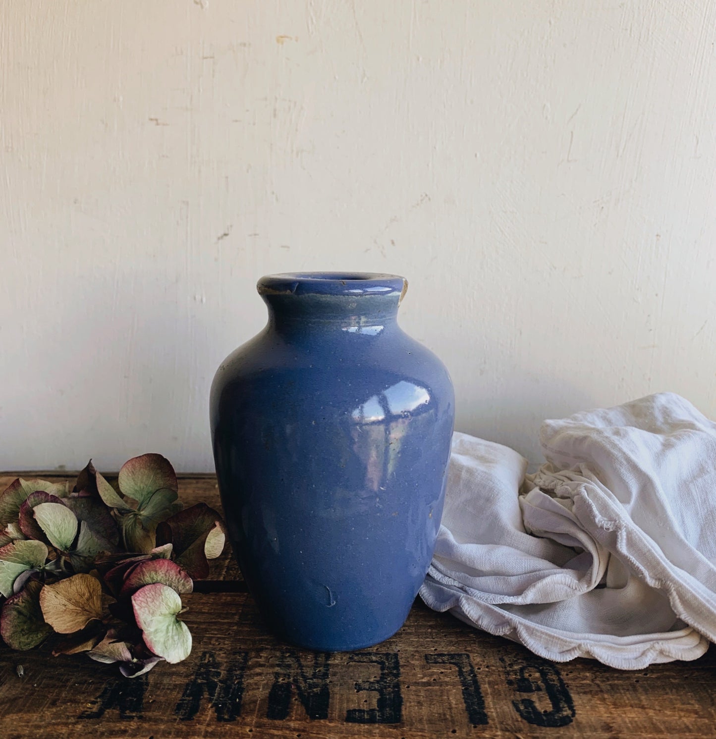 Antique Cornflower Blue Polish Pot