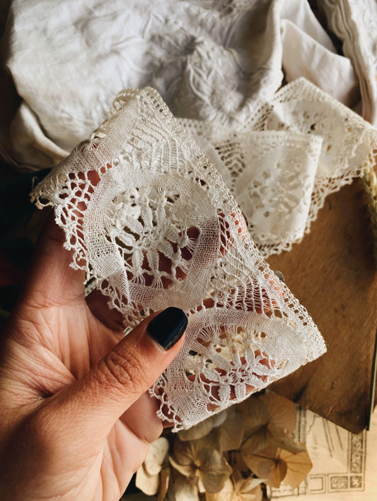 Large Vintage Lace