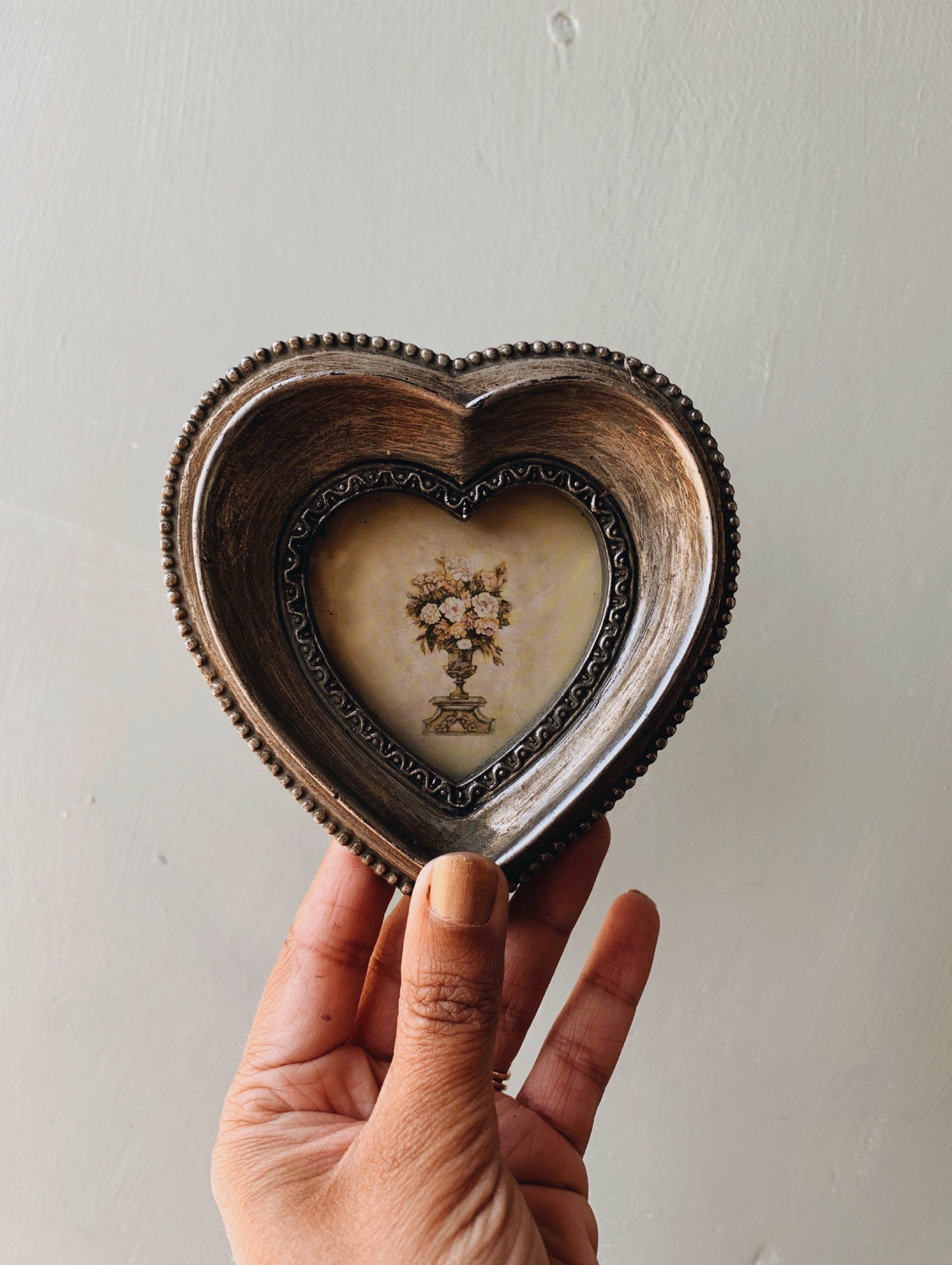 Vintage Silver Heart Frame