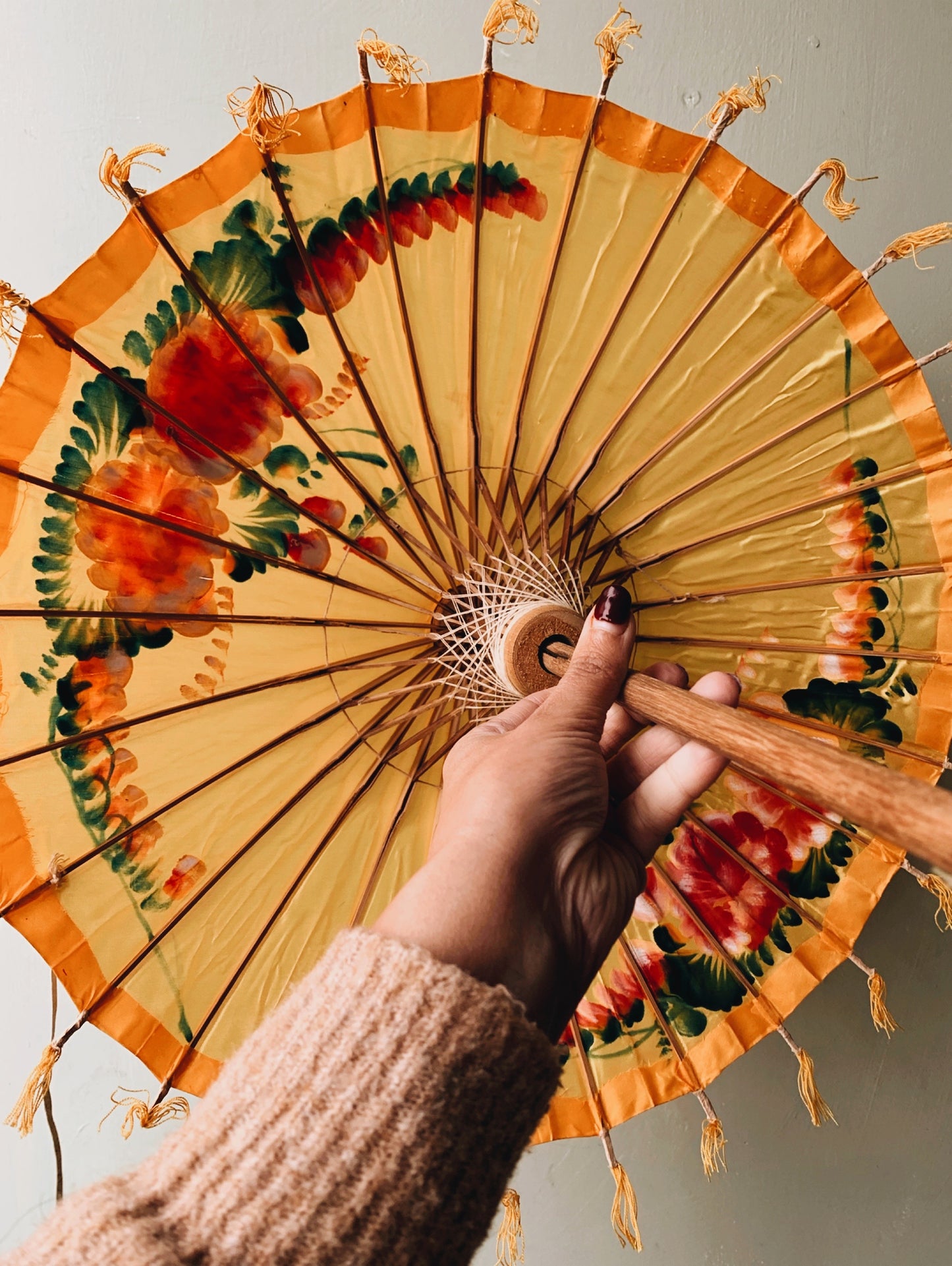 Vintage Oriental Wooden & Fabric Umbrella (UK SHIPPING ONLY)