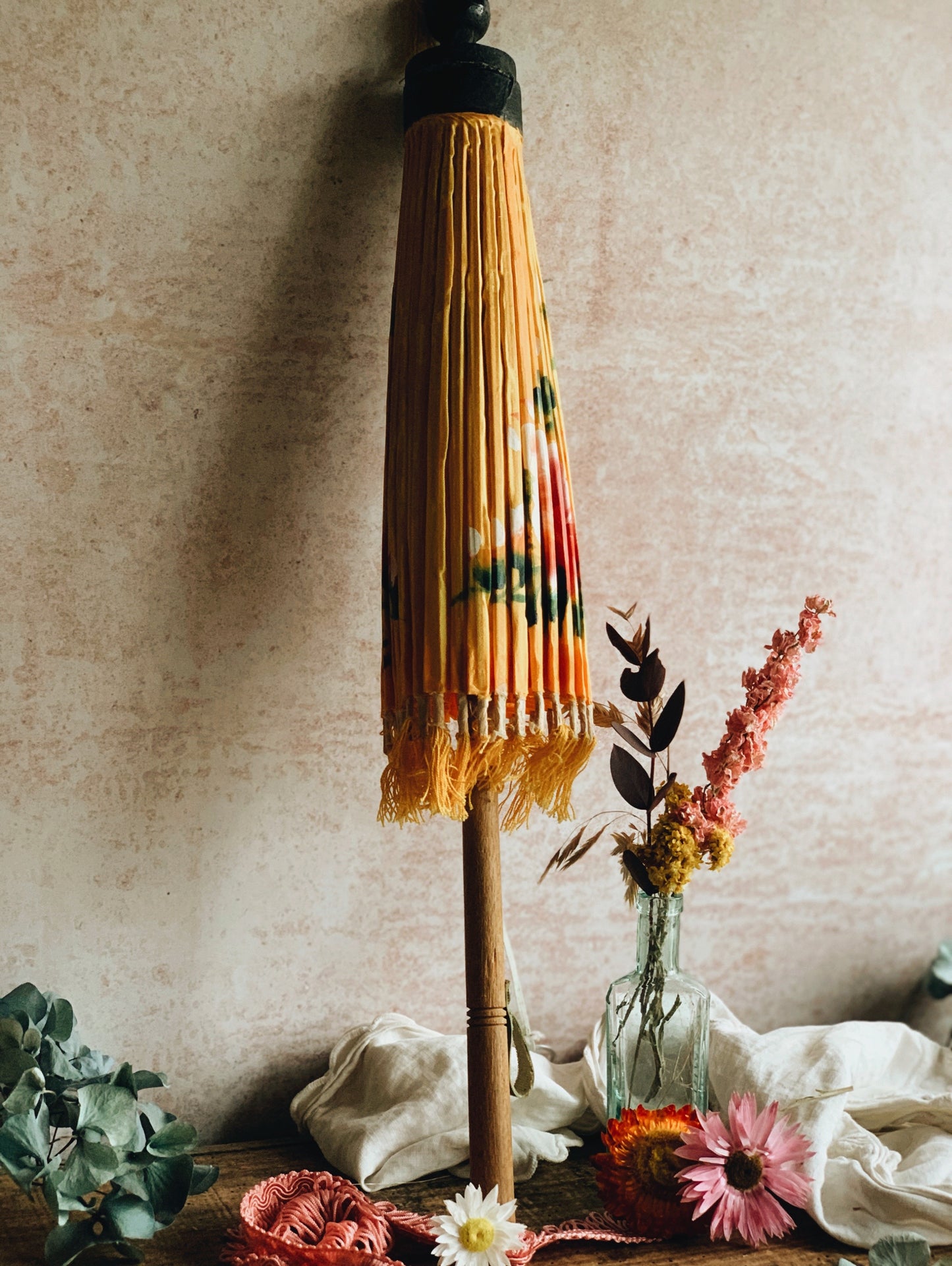 Vintage Oriental Wooden & Fabric Umbrella (UK SHIPPING ONLY)