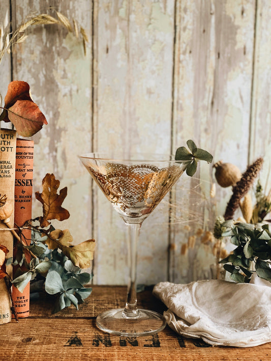 Decorative Gilt Cocktail Glass (UK SHIPPING ONLY)