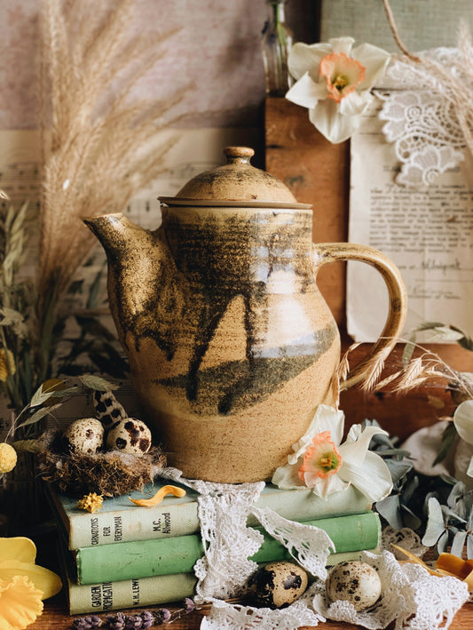 Large Vintage Rustic Hand~thrown Salt Glaze Tea Pot (UK shipping only incredibly heavy)