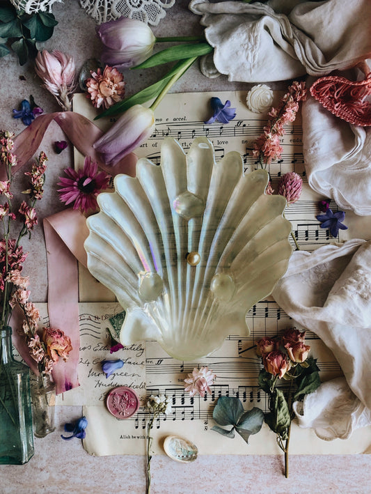 Vintage Iridescent Pearl Glass Shell Dish