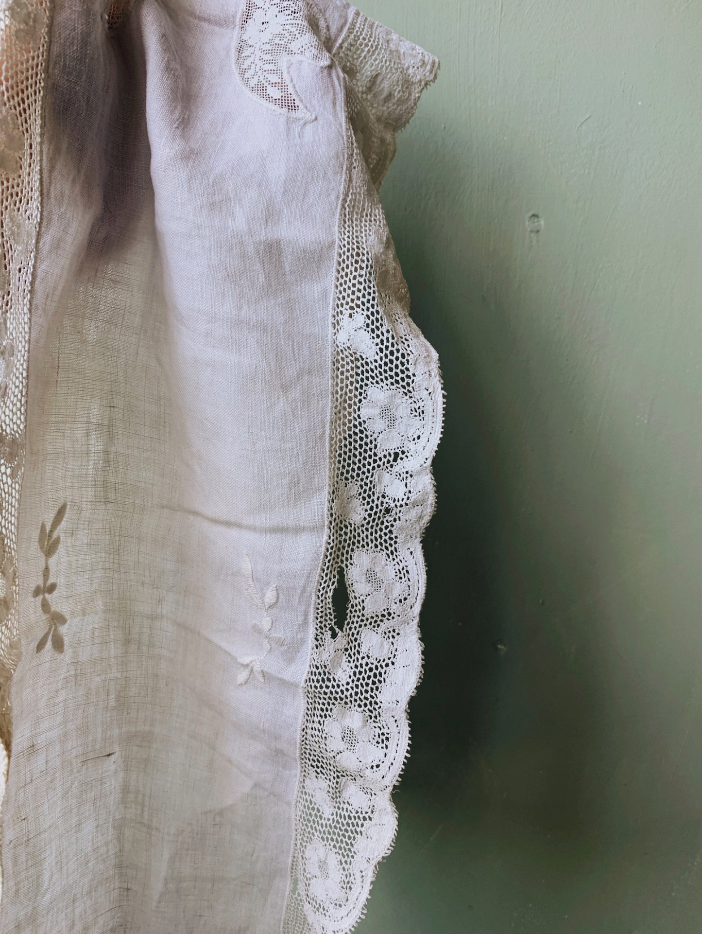 Antique White French Linen with Lace Detailing