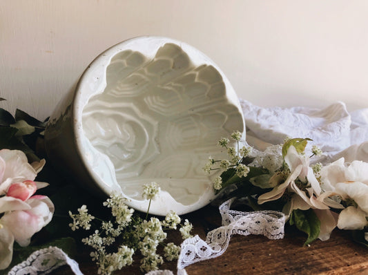 Antique Large White Decorative Mould - Stone & Sage 