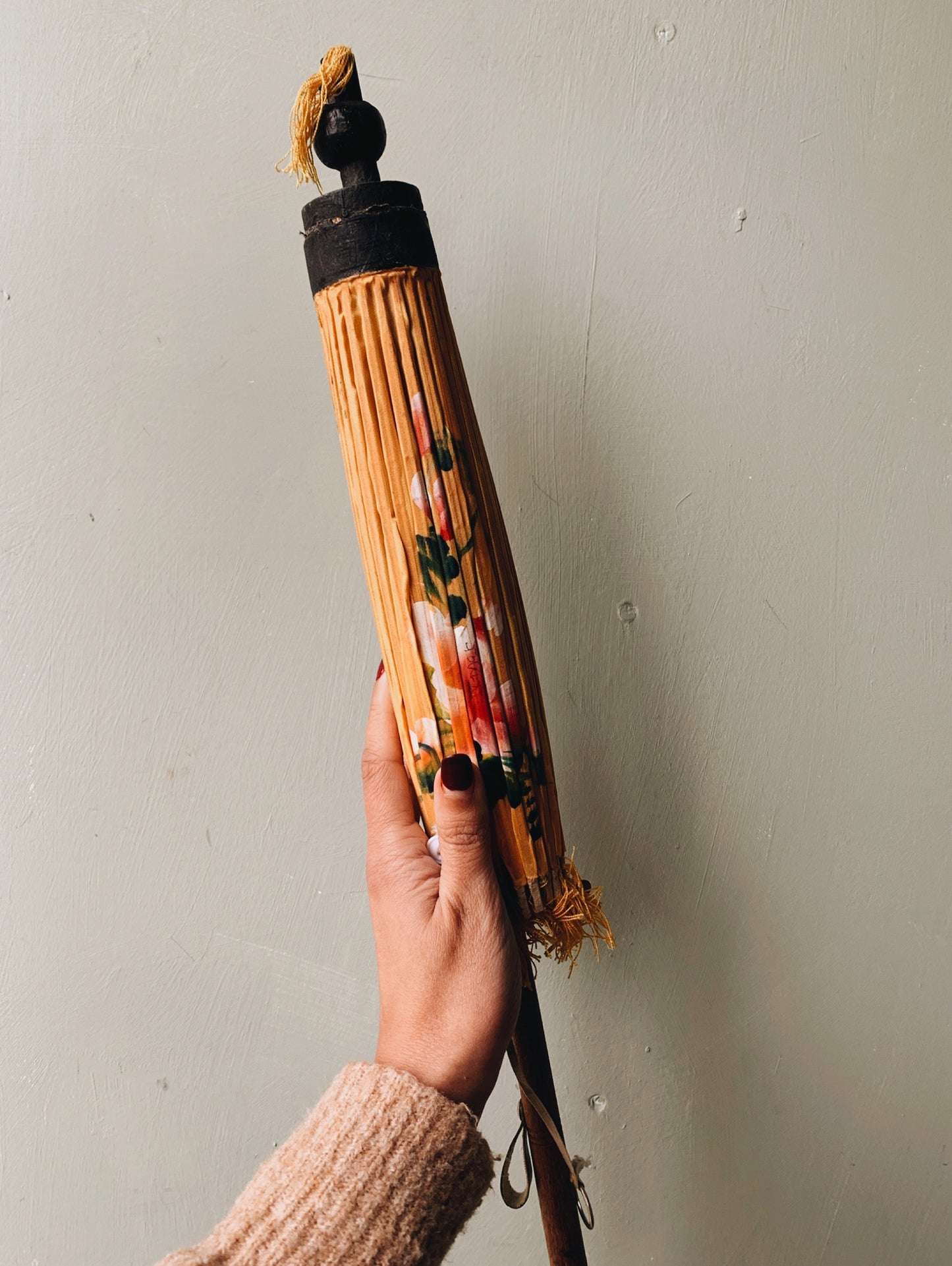 Vintage Oriental Wooden & Fabric Umbrella (UK SHIPPING ONLY)
