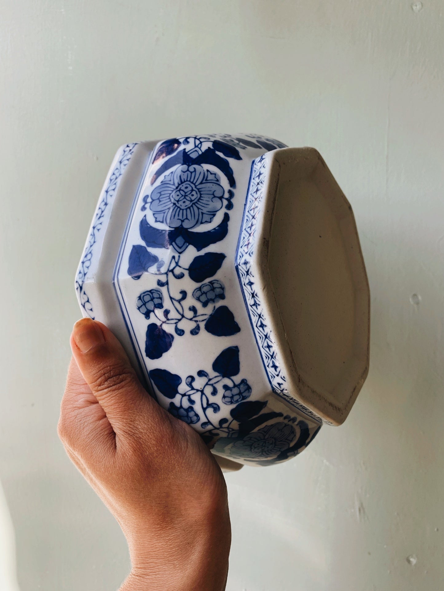 Large Antique Ming Style Planter (UK shipping only)