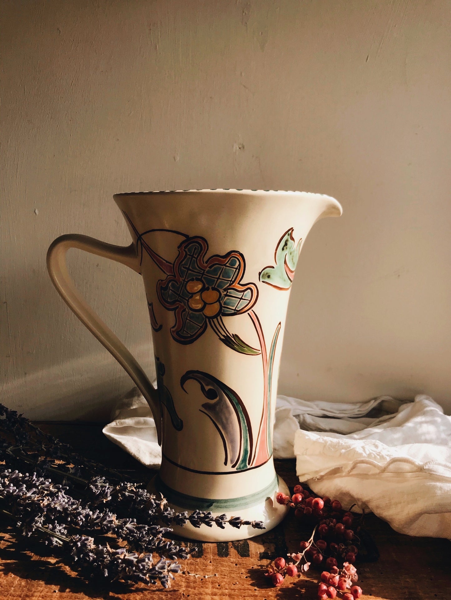 Vintage Honiton Hand~painted Art Deco Vase
