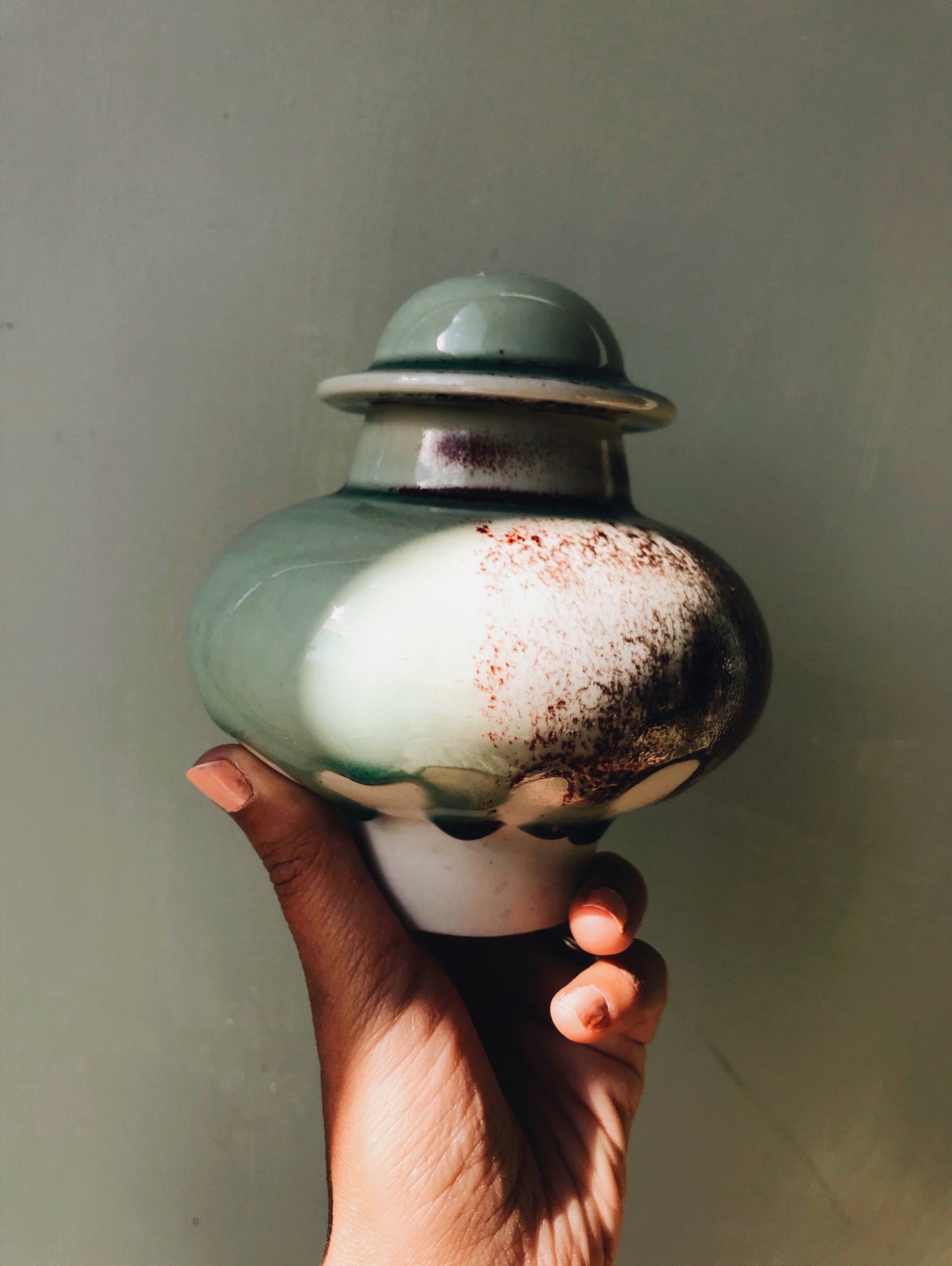 Hand~thrown Salt Glaze Drip Green Pot with Lid