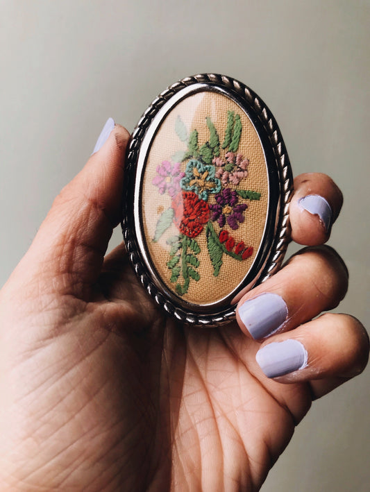 Vintage Hand Embroidered Floral Broach - Stone & Sage 