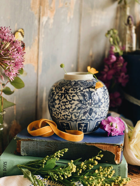 Antique Ming Floral Ginger Jar