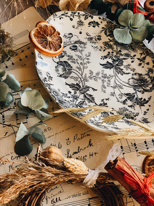Antique Blue Botanica Plate