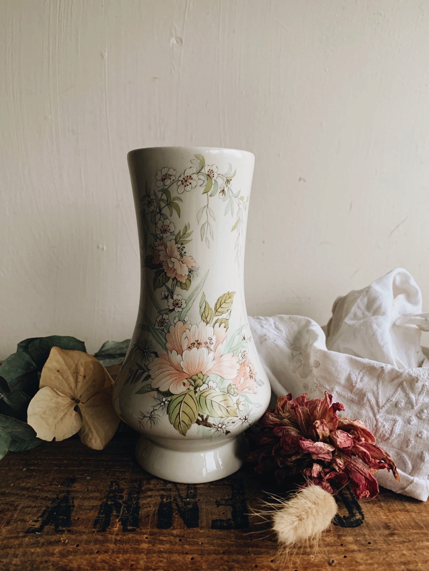Vintage Vase in Bloom ~ Melba Ware