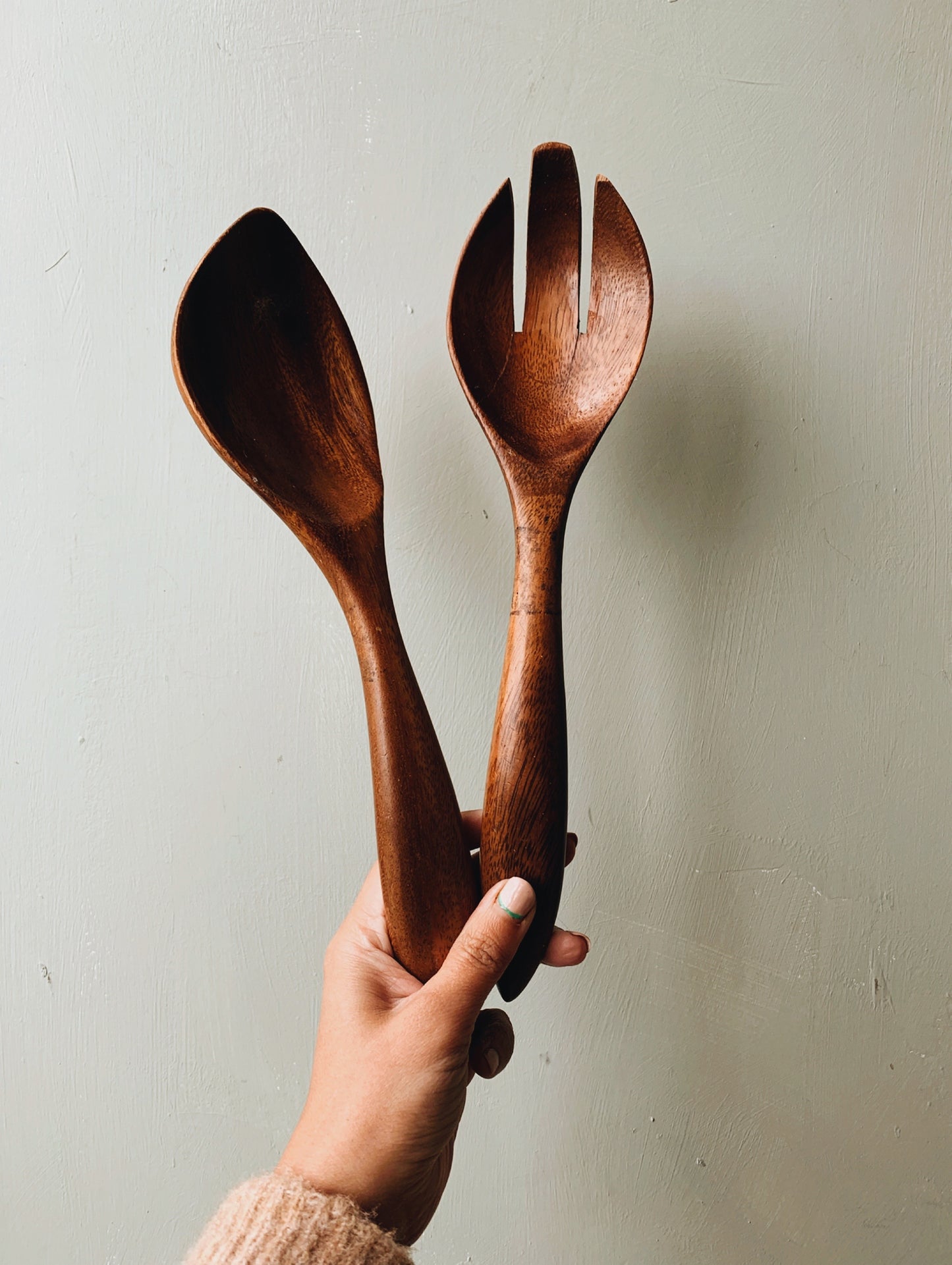 Large Rustic Wooden Bowl with Spoon & Fork (UK SHIPPING ONLY)