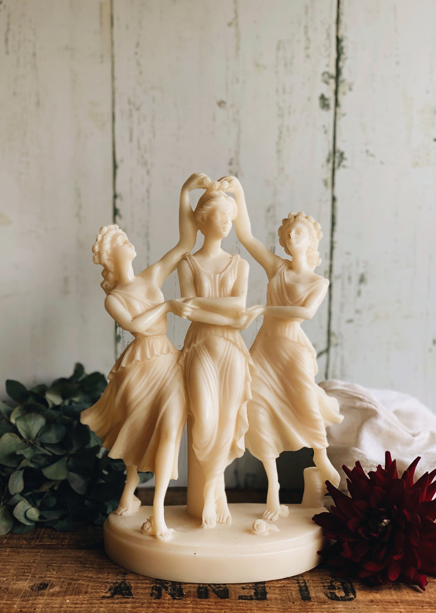 Vintage Figurine Resin “roses in the hair and dancing” Ornament