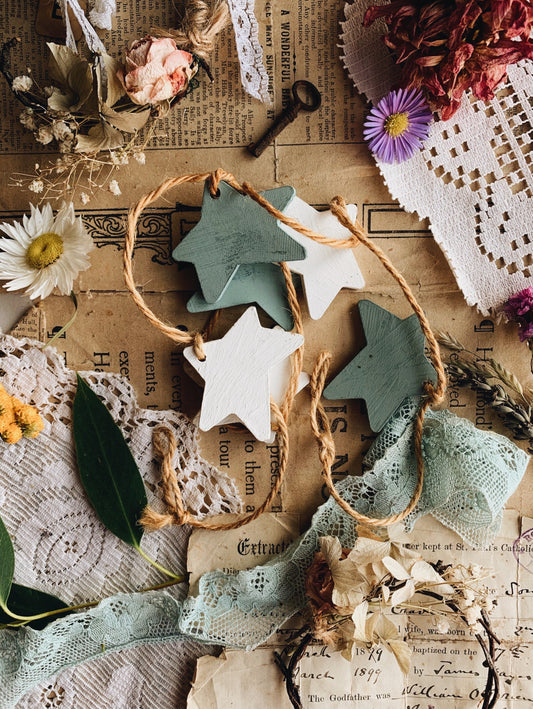 Rustic Blue & White Star Garland