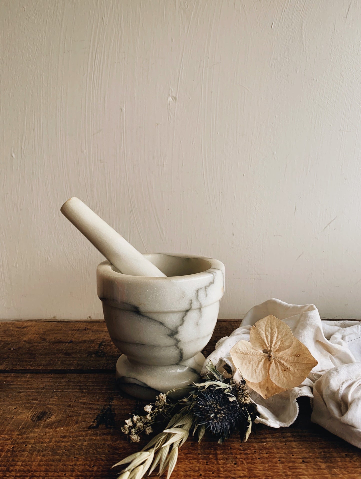 Vintage Marble Mortar & Pestle (UK shipping ONLY)