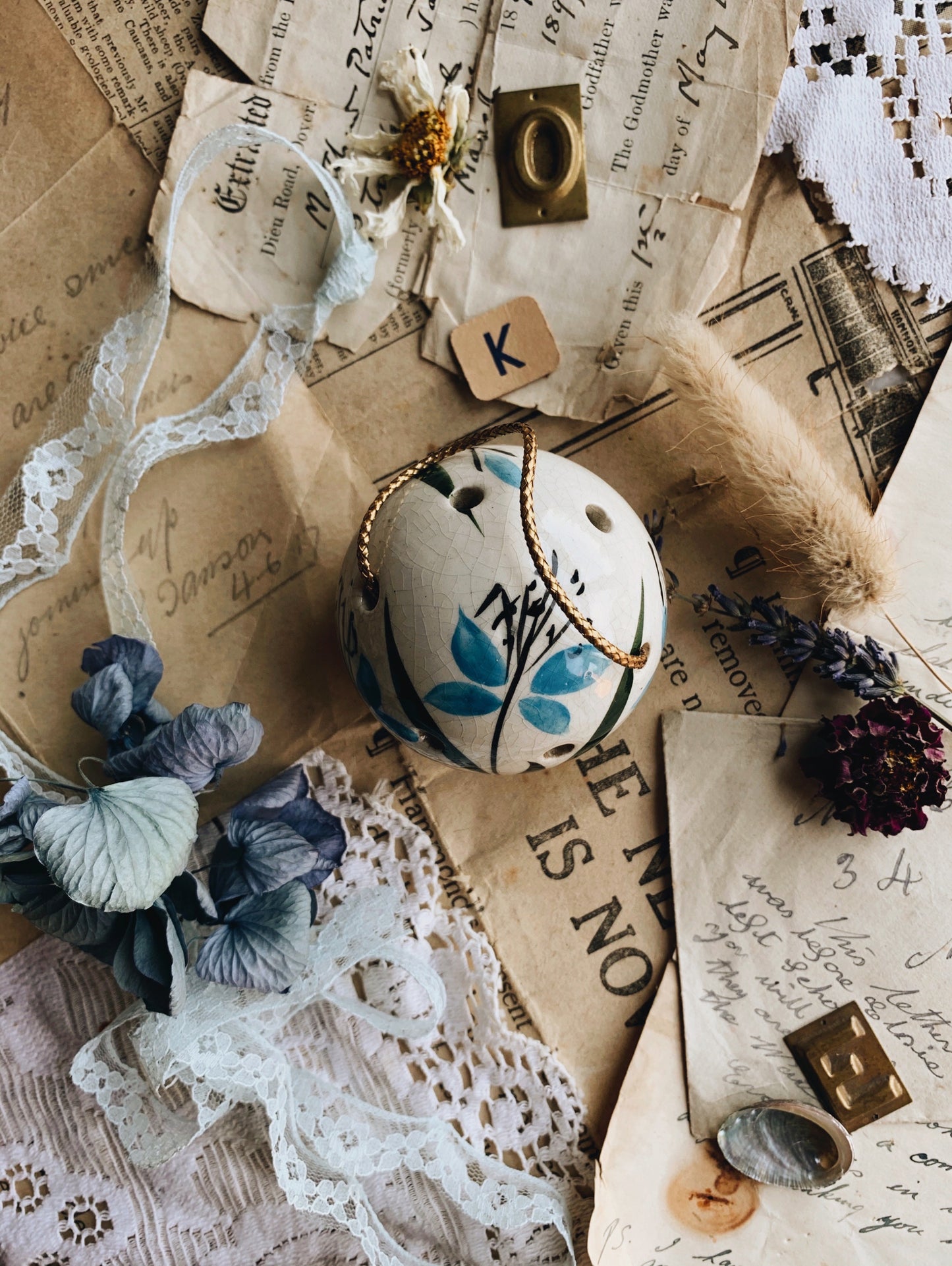 Vintage Blue Floral Ceramic Pomander